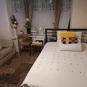 Homestay Big Private In Town Centre, Eastleigh